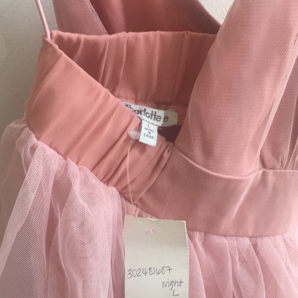 (WORN ONCE) BeAutiful cross bAck dress ❤️👗🙏🏾 - Picture 3 of 6